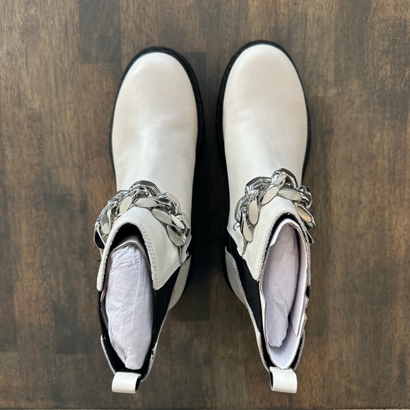 Marc Fisher Parrie Boot - Picture 5 of 7